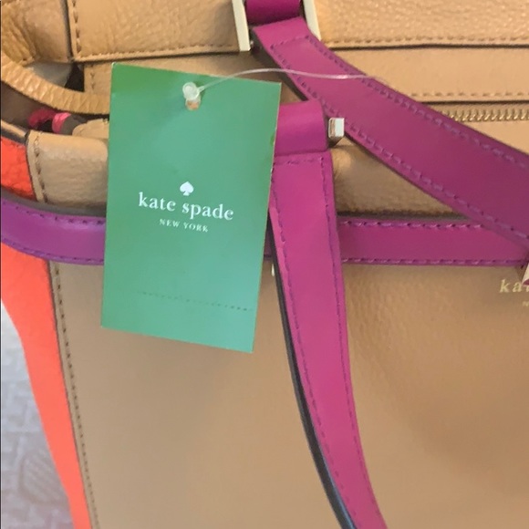 Handbag - Picture 2 of 4